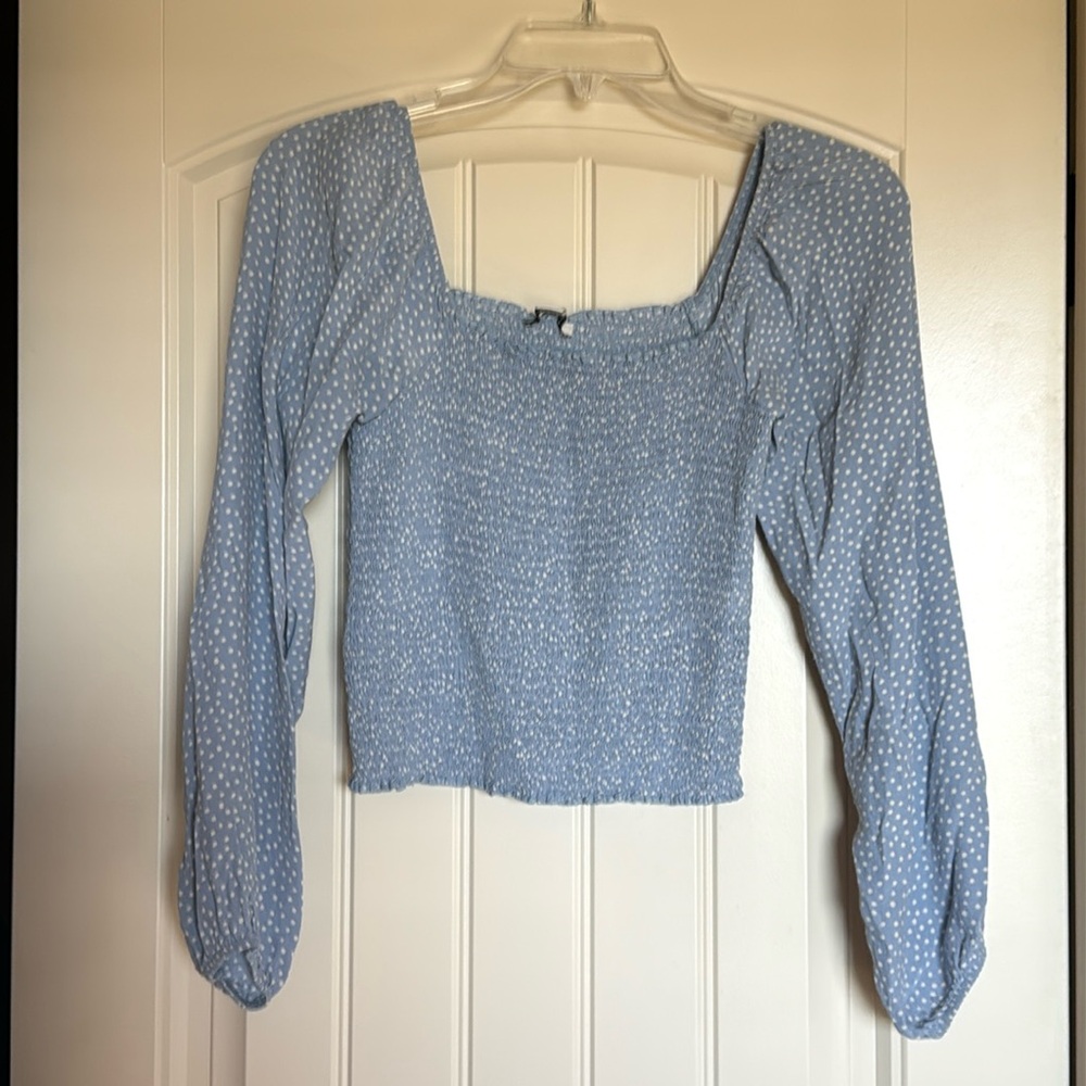 American Eagle Smocked Light Blue Polka Dot Long Sleeve Size Small